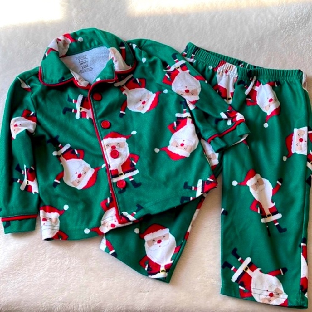 🎄 Carters Santa Microfleece Pajamas Like New!